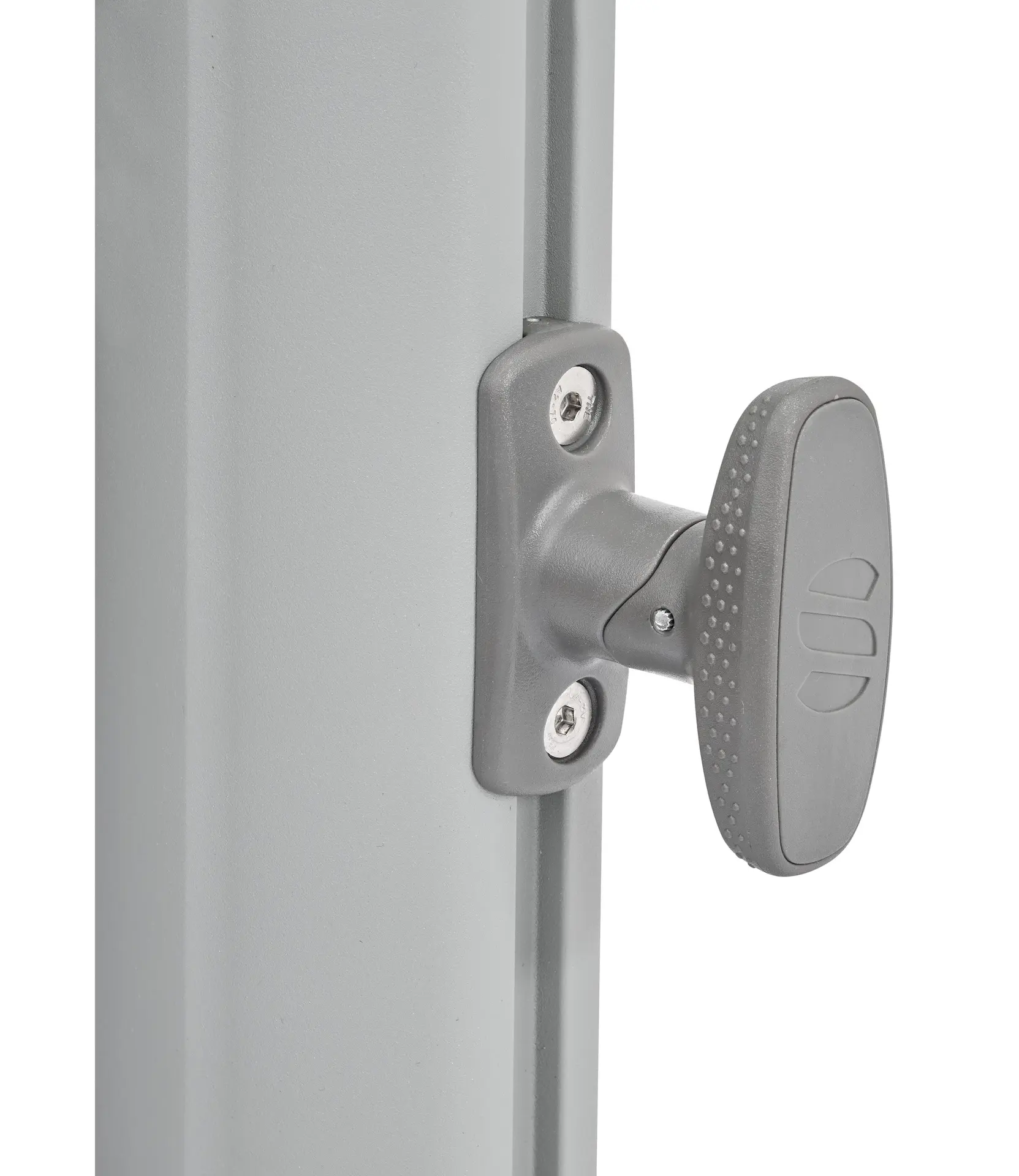 Poignée de rotation à 360 degrés sur le mât en aluminium du parasol Familyflex 050.